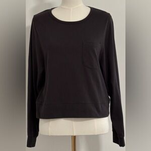 Madewell Black Crewneck Pullover Top Size Medium    SKU11